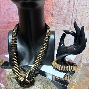 NWT Wood Bead Hand Crafted Necklace and Bracelet set by Banago